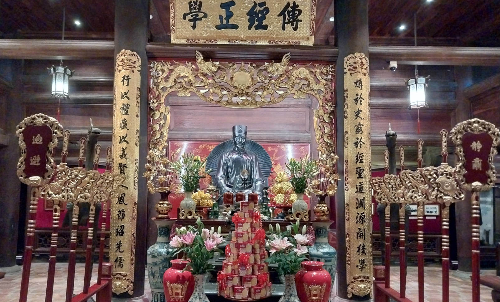 Legend Ho CHi Minh