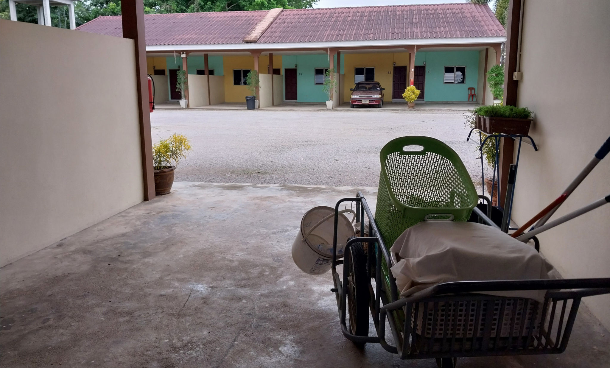 Thailand #23 – A Shit on the Pavement